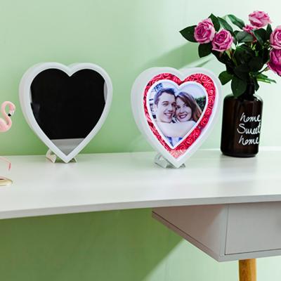 China High Quality Heart Shaped Photo Frame Simple Mirror Gift Photo Frames Plastic for sale