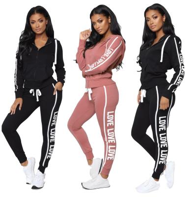 China Hot Selling Anti-Wrinkle Women Fall Print Winter Long Sleeve Love Letter Sweatsuit With Hoodie for sale