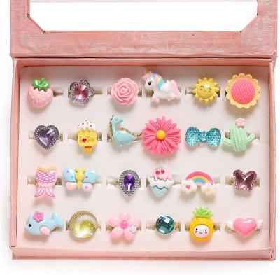 China CPC/CE PinkSheep Little Girl Plastic Jewel Rings in Box Adjustable No Duplicating Girl Pretend Toys and Dress Up Rings (24 Lovely Rings) for sale