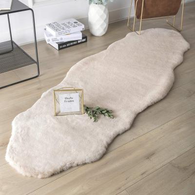 China Washable Ultra Soft Area Rugs For Floor Sofa Living Room Carpet Accent Mat White Bedroom Faux Rabbit Fur Blanket for sale