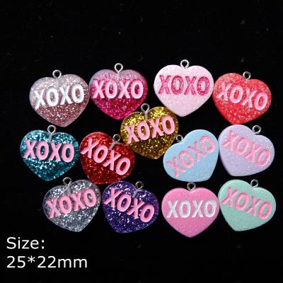 China 100pcs/bag Romantic Resin XOXO Heart Charms Pendants For Jewelry Decrotion Bracelets Necklace Earrings Making Accessories for sale