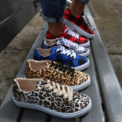 China Anti-odor 2022 Autumn Plus Size Walking Style Shoes Women Leopard Casual Shoes Canvas Fashionable Shoes Lace Up Lightweight And Comfortable for sale