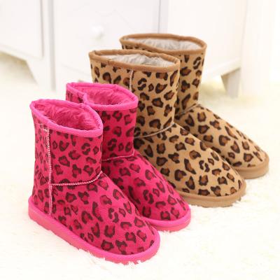 China Hot Lady Winter Sexy Snow fashion\women\`s fashion comfortable\durable rejects waterproof and wholesale girl sheepskin snow boots for sale