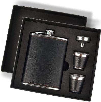 China CLASSIC Stainless Steel Hip Flask Set Men Gift Set Funnel For Alcohol Leather Hip Flask Whiskey Glass for sale