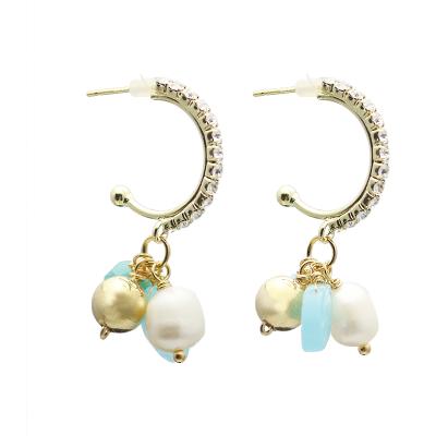 China Hot Selling FASHIONABLE C Shaped Stud Earrings Hanging Pearl Crystal Beads Earrings For Girls for sale