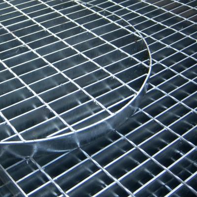 China Modern Professional Manufacturer of Welding Press Hot Dip Galvanized Steel Grating, Steel Grating Cover Drainage Treads Steel Stair Fence for sale