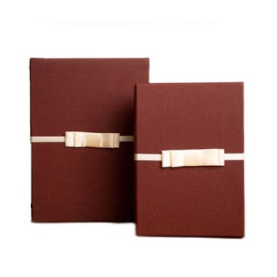 China Recycled Materials Gift Box Cardboard Packaging Luxury Wedding Rigid Box With Ribbon for sale