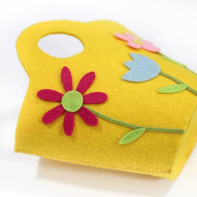 China Jiahe Sustainable Factory 3mm Felt Wholesale Decorative Spring Festival Gift Basket for sale