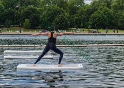 Cina Stuoia unica di yoga dell'acqua dell'acqua, impatto basso di galleggiamento gonfiabile della stuoia di yoga in vendita