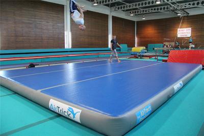 China estera inflable del desplome del truco del 12*12m, estera de la práctica de la gimnasia para los deportes en venta