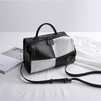 China 2020 high quality branded luxury high quality leather women shoulder bag wide strap shoulder bag for sale