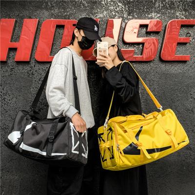 China Hip-Hop RTS Large Capacity Sports Fleece Handbag Men's Fashion Oxford Luggage Travel Folding Waterproof Yellow Bag For Men for sale