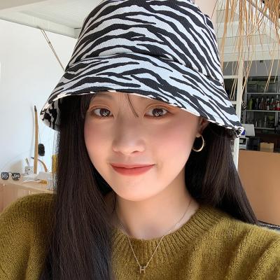 China breathable & Waterproof New Arrival 2021 Summer Fashion Trend Pattern Animal Zebra Bucket Hat Women's Striped Sun Visor for sale