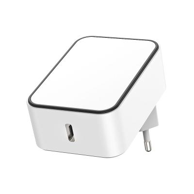 China Laptop 30W USB C Wall Charger With Single Port Type C PD 3.0 Fast Charger for sale