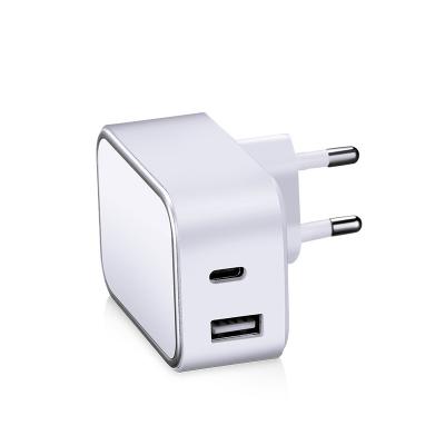 China Phones Wall Charger 18w USB Fast Charger 2 UAB Slim Left Wall Charger for sale