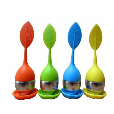 China Various Factory Sale Viable Kitchen Silicone Loose Leaf Shape Handle Stainless Steel Tea Infuser Strainers for sale