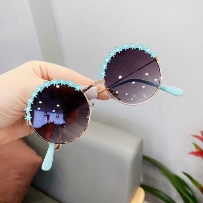 China Fashoion 2021 Kids Sunglasses Toddler Flower Sunglasses Colorful Kids Children Sunglasses With Round Design Sunglasses for sale