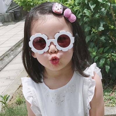 China High Quality Cute Flower Shades Children Sunglasses Kids Sunglasses Fashion Lovely for sale