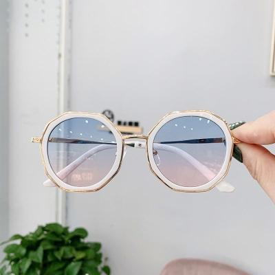 China Cute Fashion Sunglasses Lenses for Kids Decoration Irregular Children's Sun Glass Kids Baby Shade Sunglasses for sale