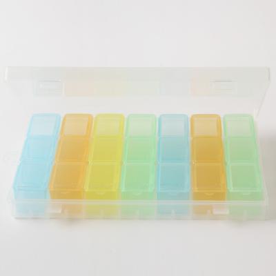 China Small Eco-Friendly Weekly Pill Organizer Pill Box For Travel Pocket Four-Color Food Grade Braille Personalized Clear Organizer Portable Pill Box for sale