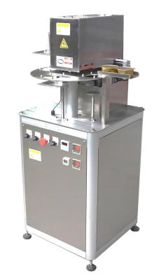 Chine Machine d'étanchéité de plateau en papier d'aluminium avec système d'emballage sous vide à vendre