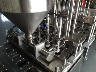 China W30-150mm Packaging Size Tray Filling Equipment with 0.4-0.6Mpa Air Pressure en venta