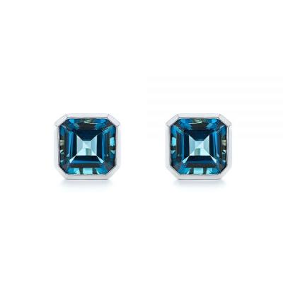 Китай Romantic 14k Gold London Topaz Blue Topaz Stud Earrings For Women продается