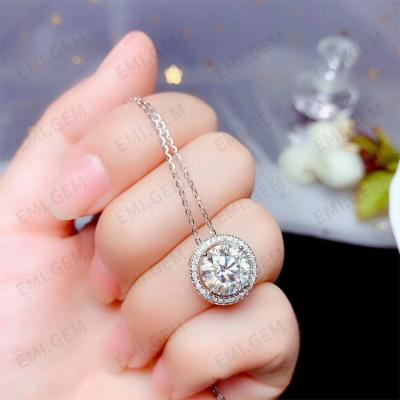 Китай Women Jewelry CLASSIC Trendy Simple Design 925 Sterling Silver Moissanite Charm Stone Pendant продается