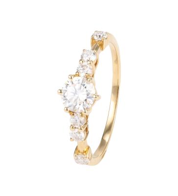 Китай CLASSIC Customized Unique 14k Yellow Gold Round Cut Moissanite Engagement Ring For Women продается