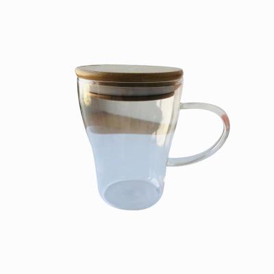 China Sustainable Glass Mug Hand Blown Heat Resistant Glass Mug With Wooden Lid And Handle for sale