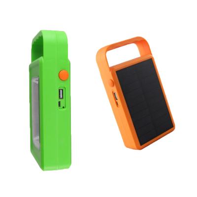 中国 Durable camping power bank price solar panel luz led handheld solar rechargable panel light 販売のため