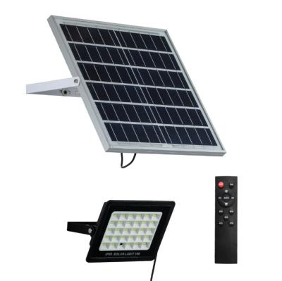 China ROAD led outdoor 15w Ip65 waterproof high bright remote control garden led solar flood light Te koop