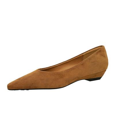 China 3683-15 All-Match Daily Simple And Comfortable Suede Pointed Shallow Mouth Low Heel Wedge Hee for sale