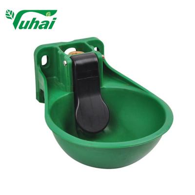 China Vertical Tongue 2.6L Plastic Horse Feed Buckets 3 / 4 Thread Water Inlet for sale