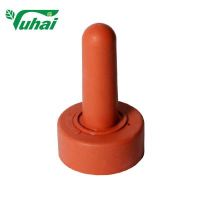 China Orange Animal Feeding Teats 6.2 × 6.2 × 10.2cm Size Heat Resistance for sale