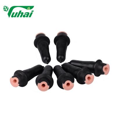 China Black Calf Feeding Teats , 4 × 3.5 × 10.6cm Dimension Rubber Bottle Nipples for sale