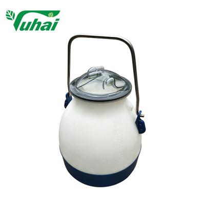 China Calf Feeding Bucket Milking Bucket White Animal Feeding Tools Capacity 18kg for sale