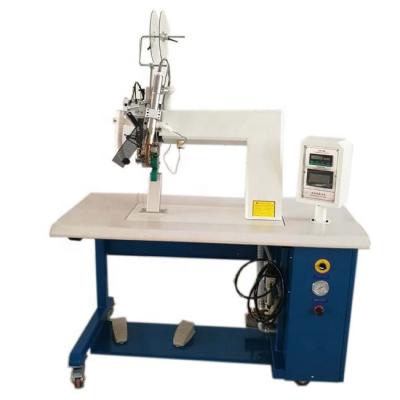 China Outerwear Hot Air Seam Sealing Machine Industry Sewing Machine For Rain Coat Waterproof Clothing for sale