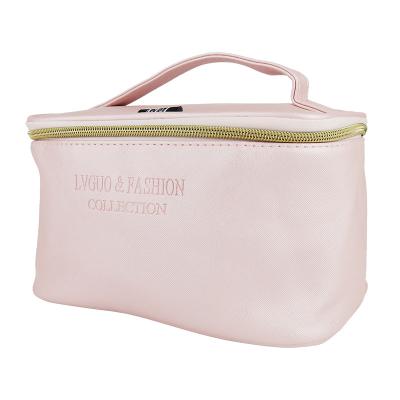 China Fashoion Custom Logo PVC Toiletries Cosmetic Bags Pink Travel Makeup Bag With Handle for sale