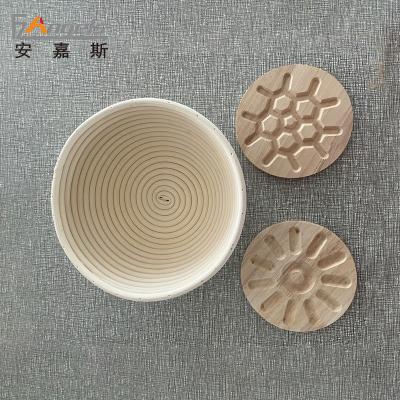 China Traditional Table Decoration Rattan Round Serving Tray Woven Coaster Bamboo for sale