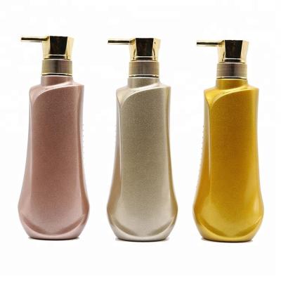 China Sale 500ml Luxury Shampoo Bottle Of Small Shampoo With Galvanized Pump for sale