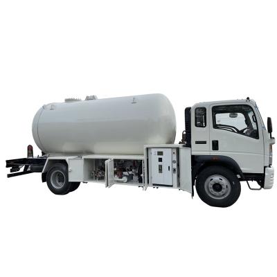 China Zimbabwe HOWO 4x2 RHD 15000Liters 15M3 8Tons Movable Bobtail Truck Hotels LPG Dispenser Mobile LPG Gas Tank Truck For Sale for sale