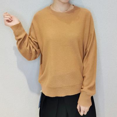 China Anti-wrinkle oem spring solid color crewneck wool custom 100% women sweater for sale