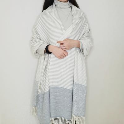 China Autumn/Winter Women's Fashionable Striped Polyester Fringe Skin Shawl for sale