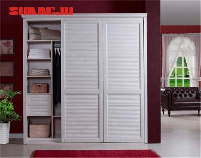 China Realgres Durable Luxury Plastic Walk In Wooden Bedroom Wardrobe Design Pictures for sale