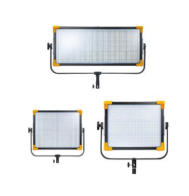 China Exterior Filming Godox Ld75r Ld150r Ld150rs RGB Led Video Bicolor Panel Light 97 Temperature 2500-8500k CRI 96 Tlci 32 Channels for sale