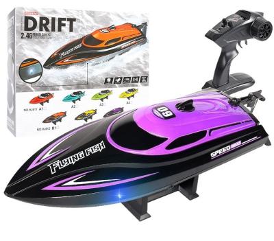 China Anti overturning function 2.4 GHz HJ812 Low Battery Alarm Fast Racing Remote Control Boats Kids and Adults RC Speed Boat With Night Light for sale