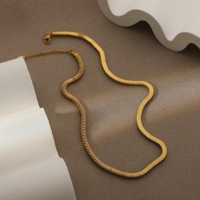 China Fashion 14K Gold Stainless Steel Centipede Chain Jewelry Romantic Exquisite Cartilage Ins Chain Necklace For Women for sale