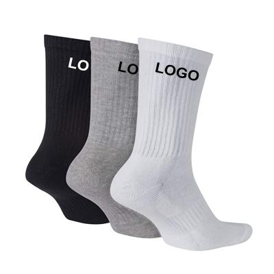 China Breathable Manufacturers Knock Low MOQ Custom Sport Quality Basketball White Men Athletic Socks for sale