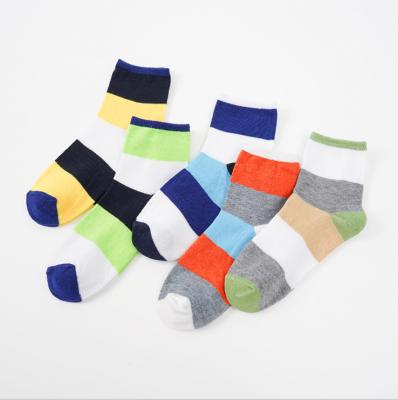 China Factory Wholesale Meias Fashion QUICK DRY Color Striped Men Cotton Short Ankle Socks for sale